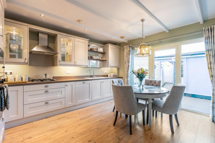 8 First Avenue, Rivenwood