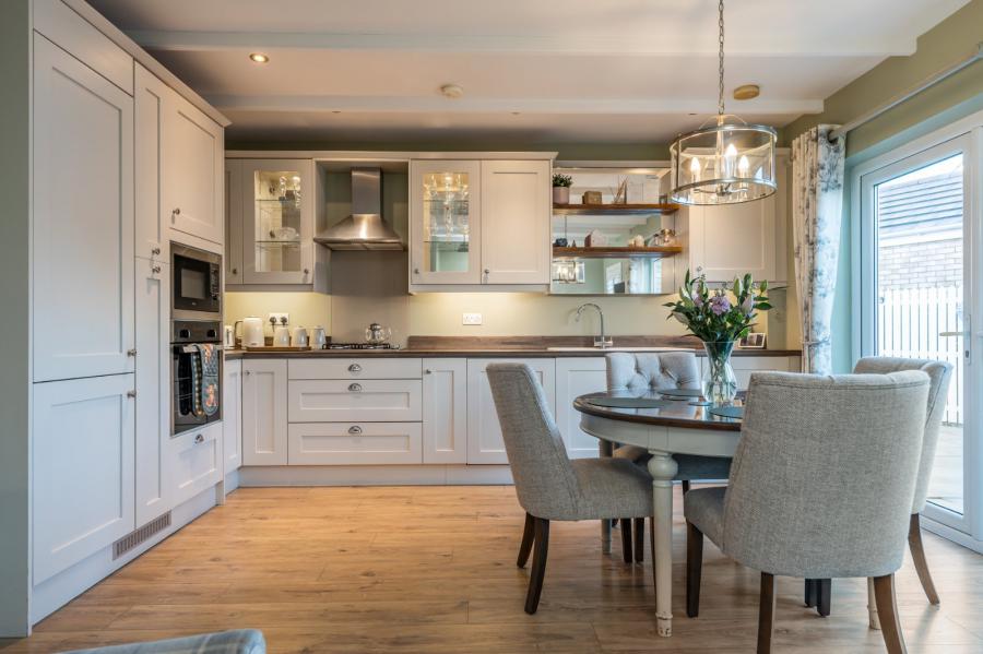 8 First Avenue, Rivenwood