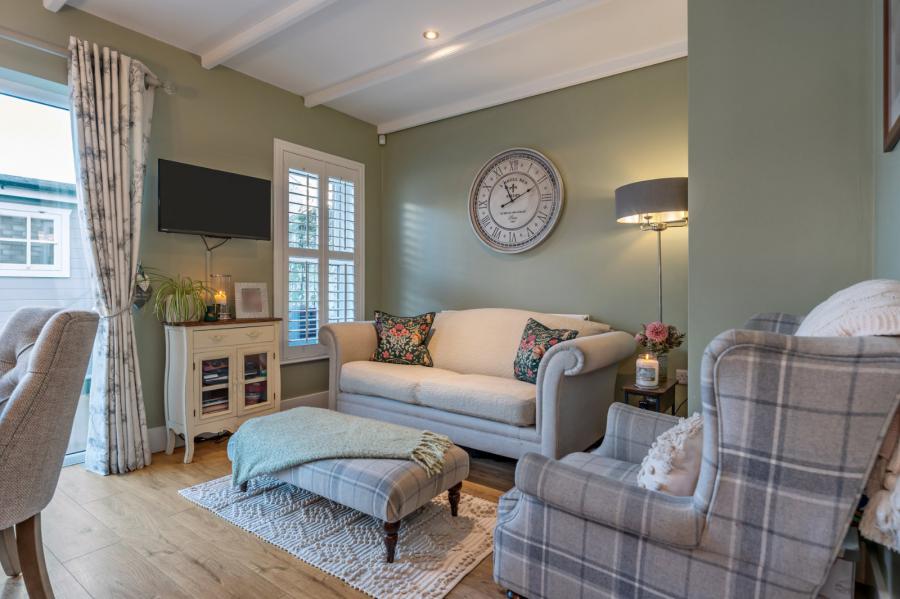 8 First Avenue, Rivenwood