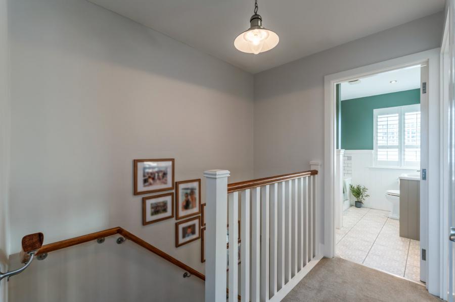 8 First Avenue, Rivenwood