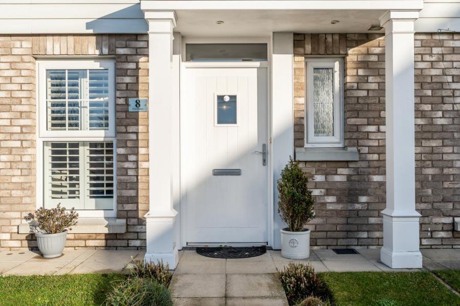 8 First Avenue, Rivenwood