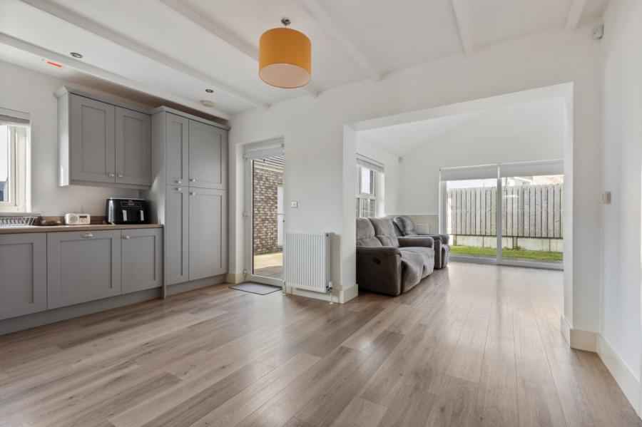 2 Fourth Street, Rivenwood