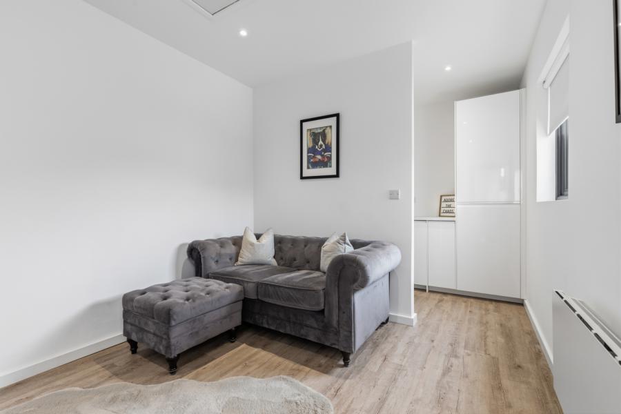 77 Fourth Avenue Rivenwood