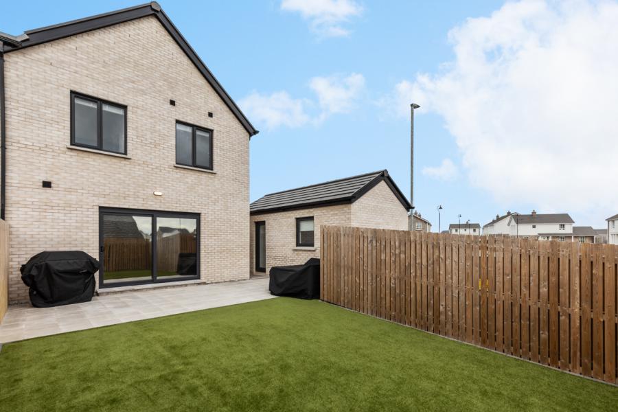 77 Fourth Avenue Rivenwood