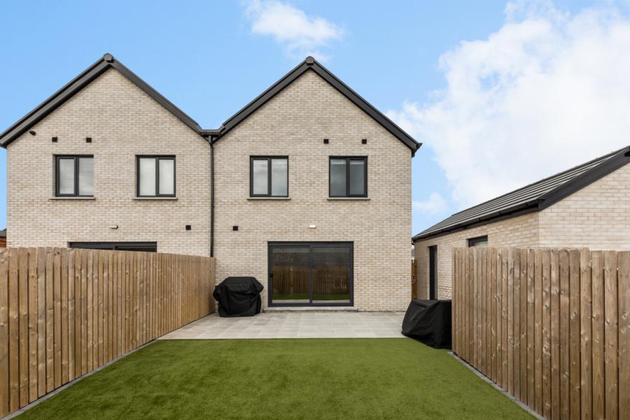 77 Fourth Avenue Rivenwood