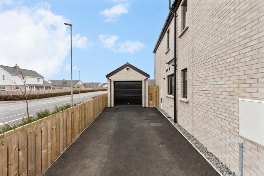 77 Fourth Avenue Rivenwood