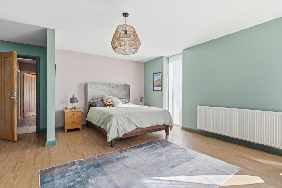 200 Scrabo Road
