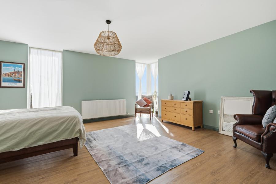200 Scrabo Road