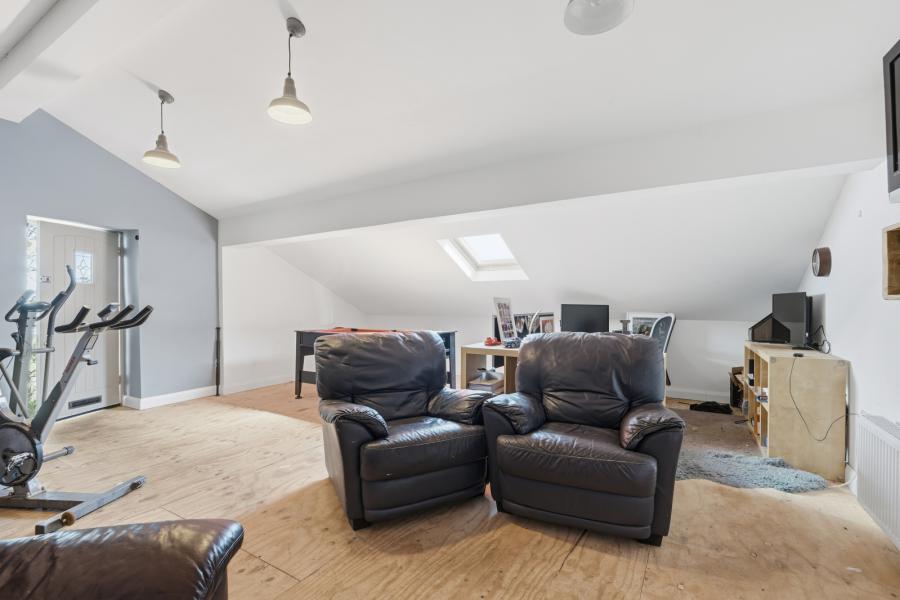 200 Scrabo Road