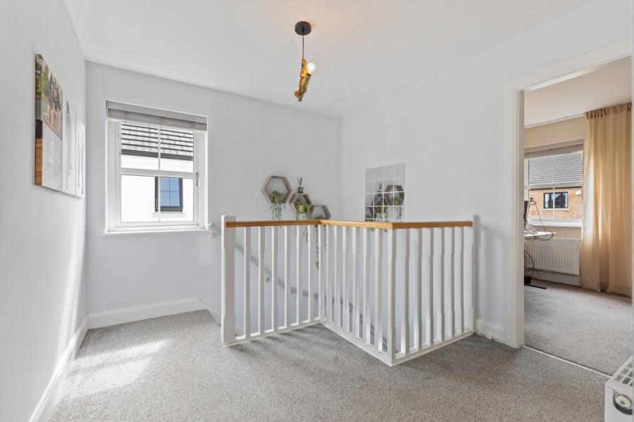 21 Scrabo Heights