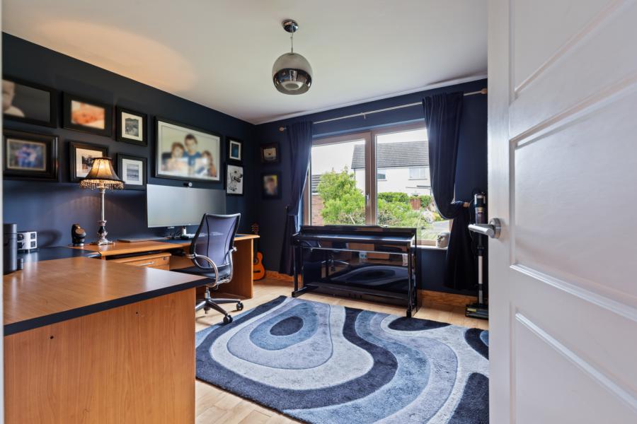 4 Turnstone View
