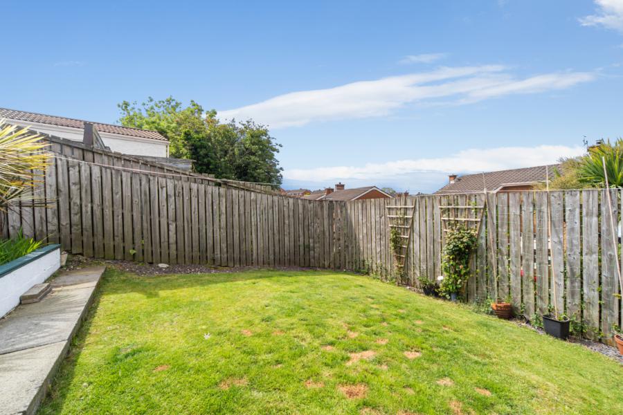 40 Abbeydale Drive