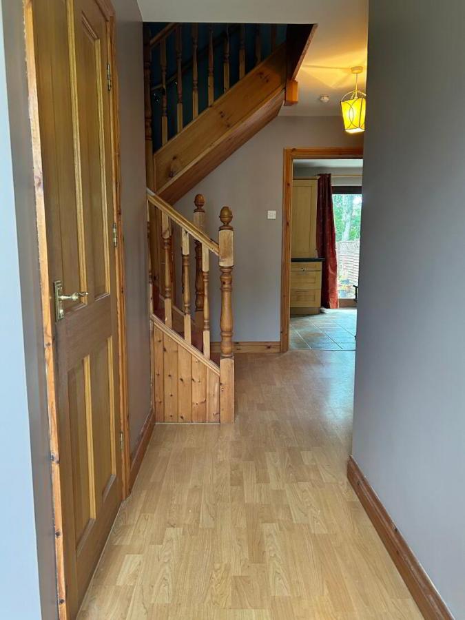 5 Roden Court