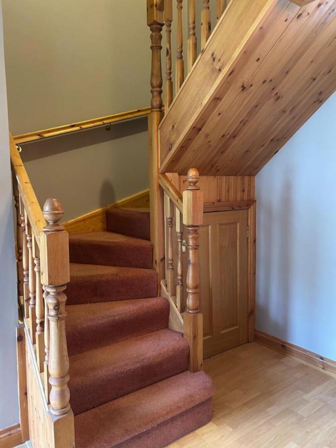 5 Roden Court