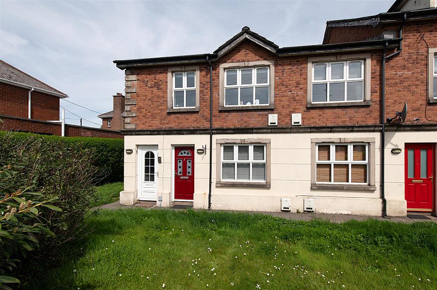 1a Hillsborough Court,carryduff, belfast, BT8 8SU