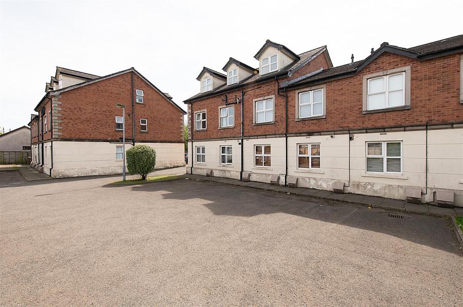 1a Hillsborough Court