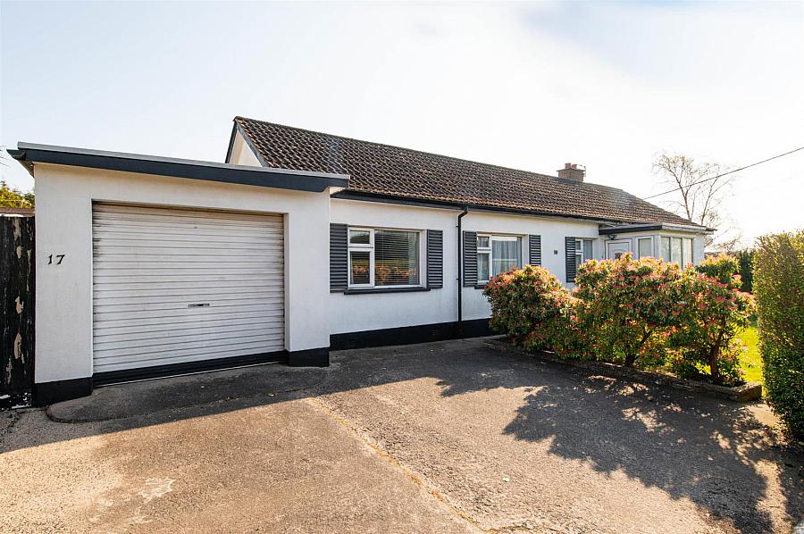 17 Lough Moss Park,carryduff, belfast, BT8 8PD