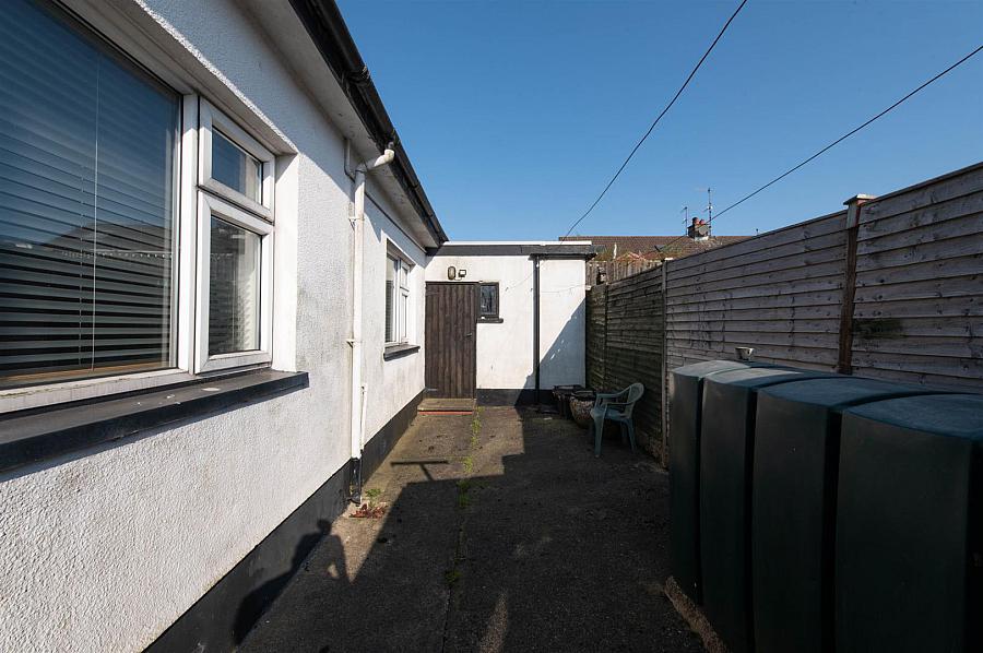 17 Lough Moss Park