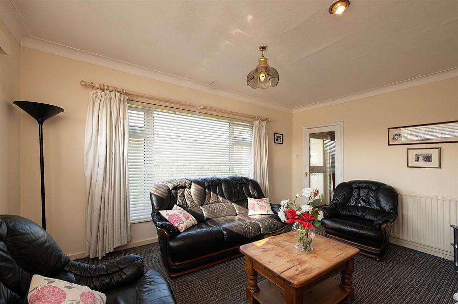 17 Lough Moss Park