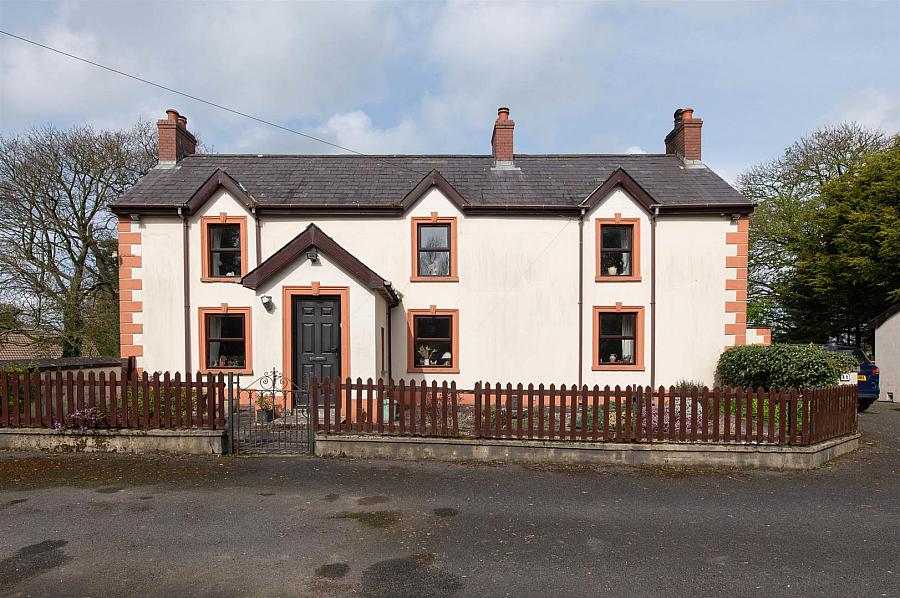 11 Knockany Road