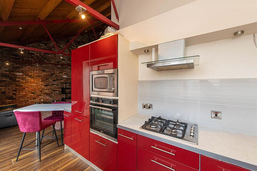 Apartment, 403 Somerset Studios