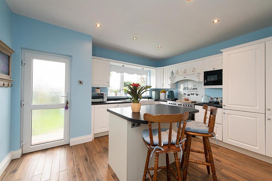 4. Ballynahinch Road