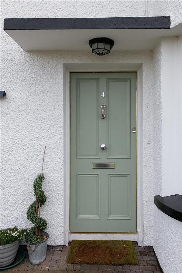 4. Ballynahinch Road