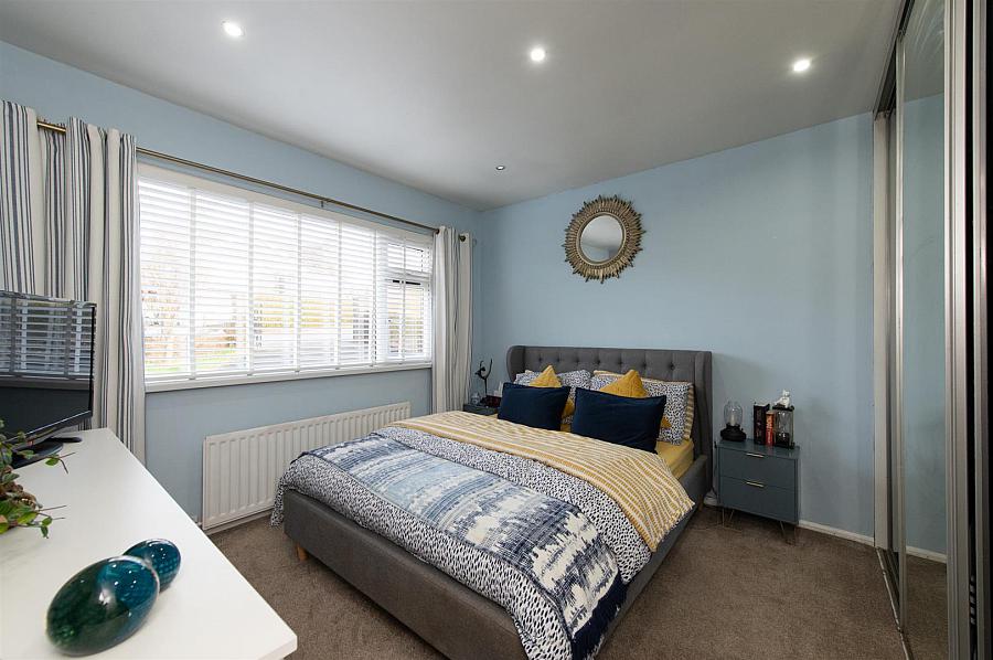 25 Knockbracken Crescent