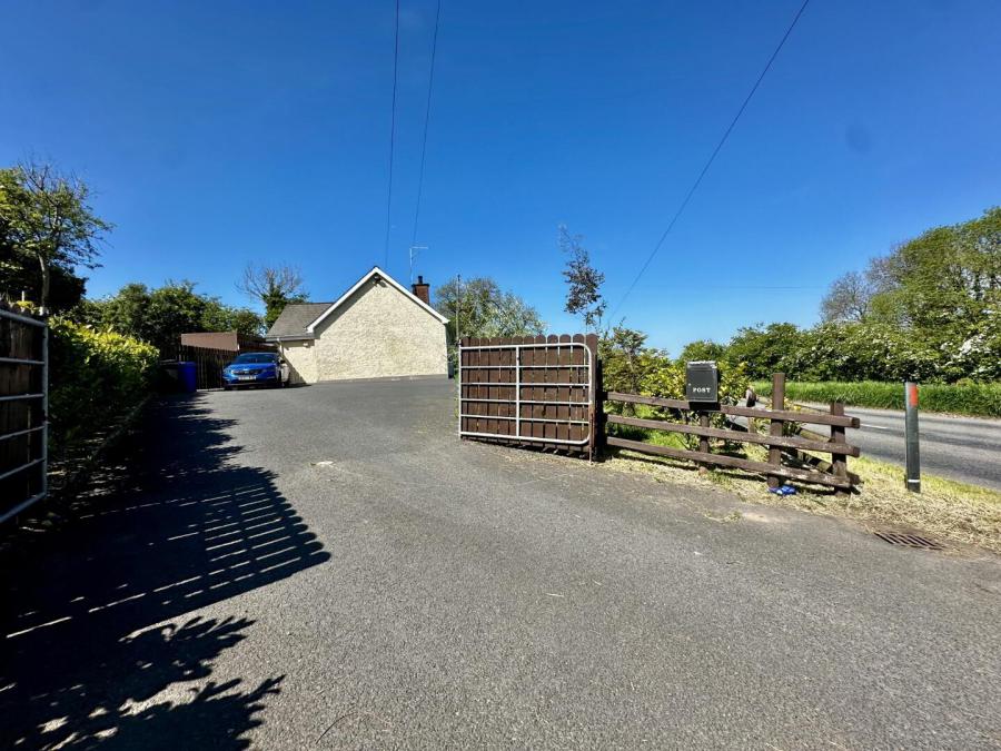 76 Dyan Road