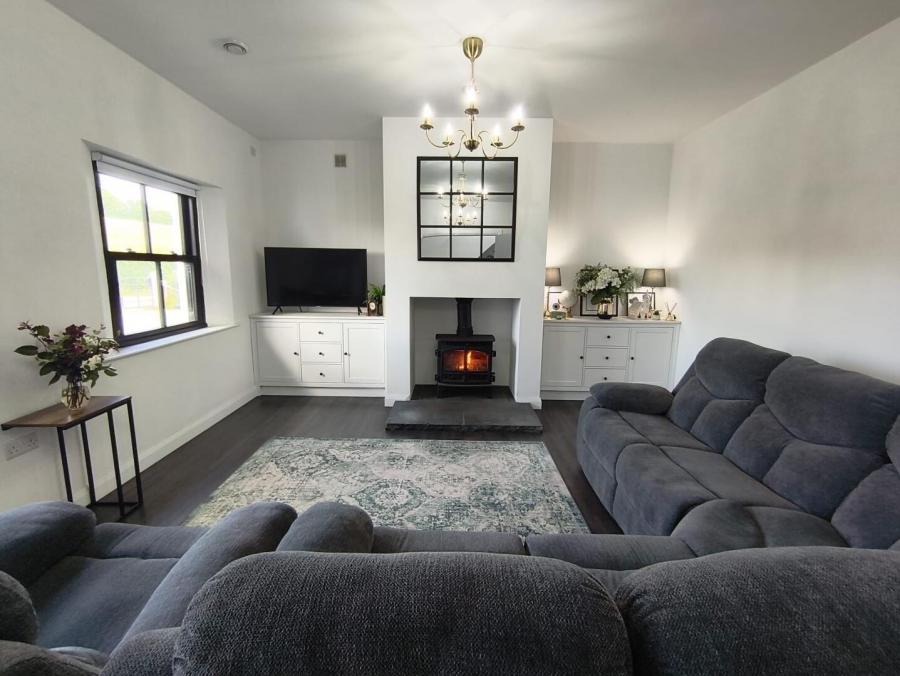 90 Crossmore Road