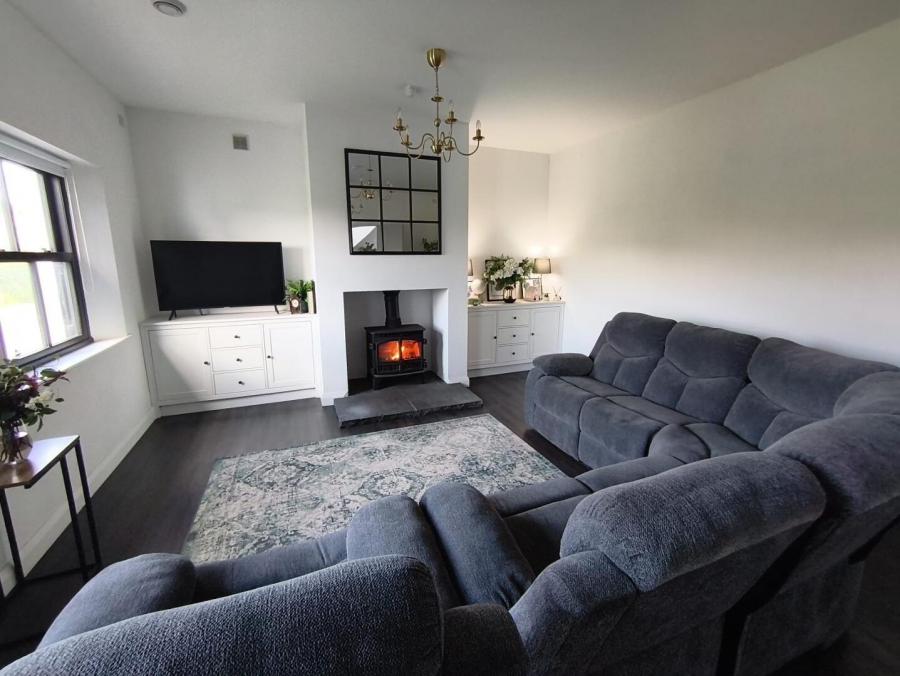 90 Crossmore Road