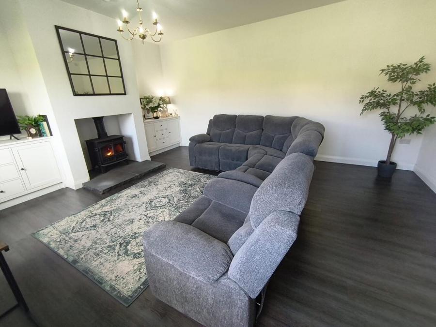 90 Crossmore Road