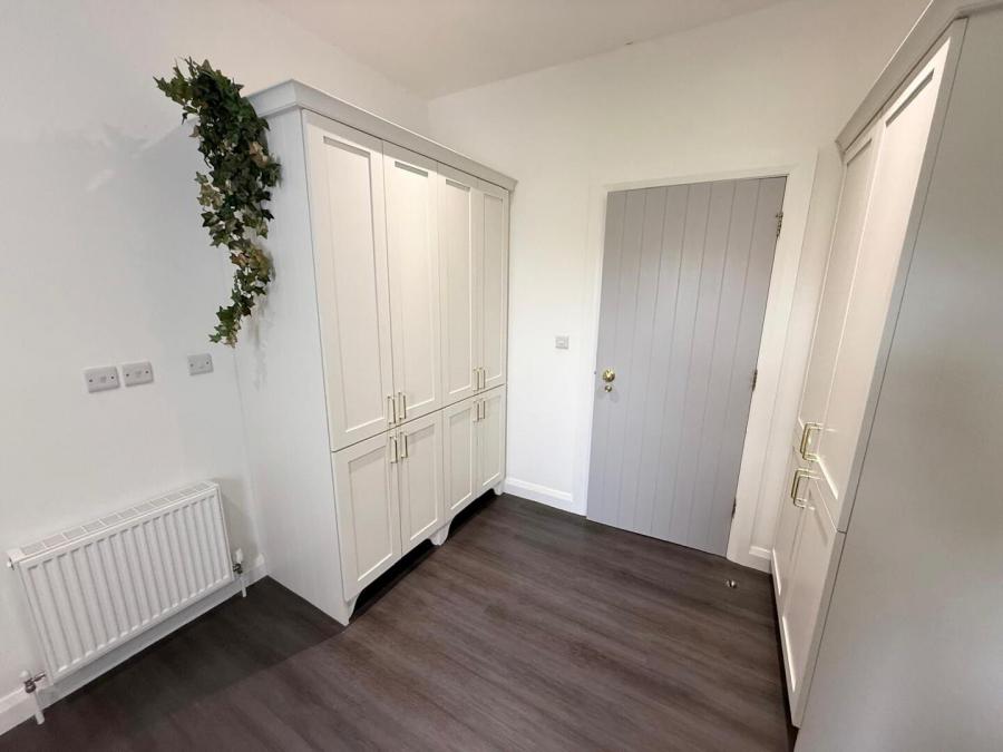 90 Crossmore Road