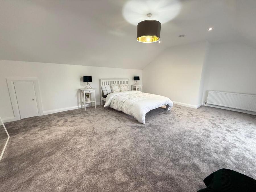 90 Crossmore Road