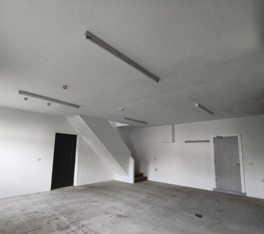 90 Crossmore Road