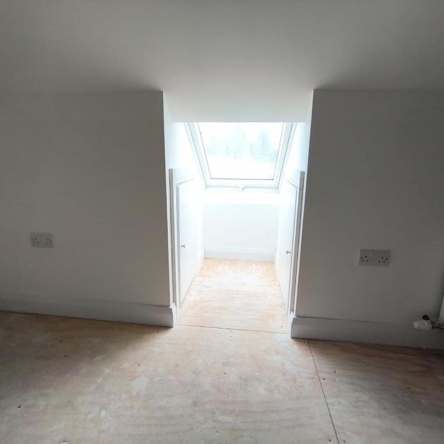 90 Crossmore Road