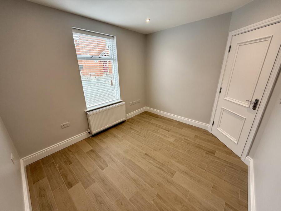 11 Grove Terrace