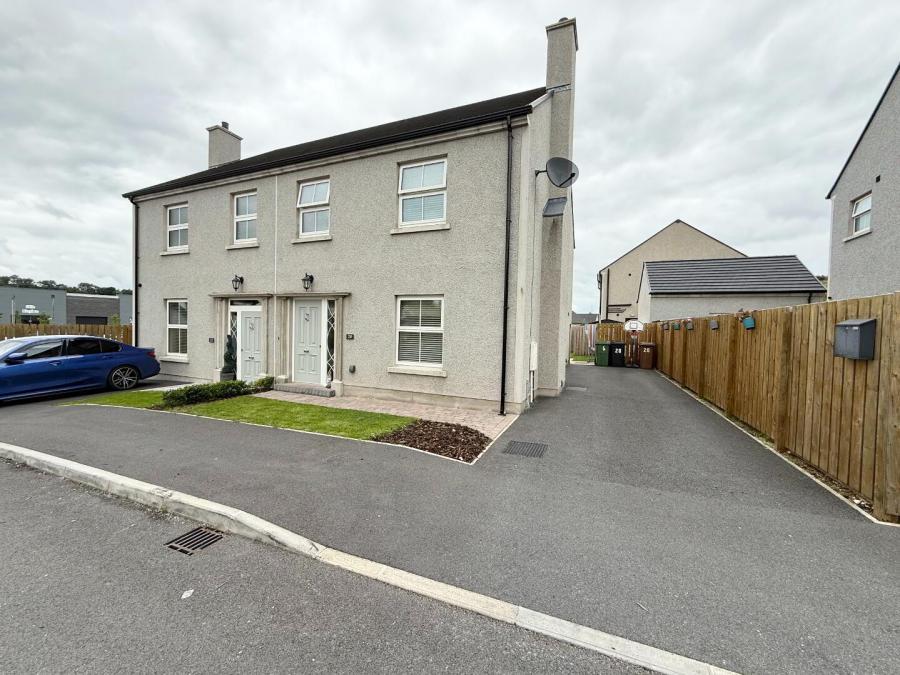 20 Crewroe Avenue