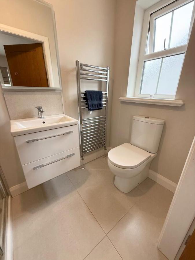 20 Crewroe Avenue