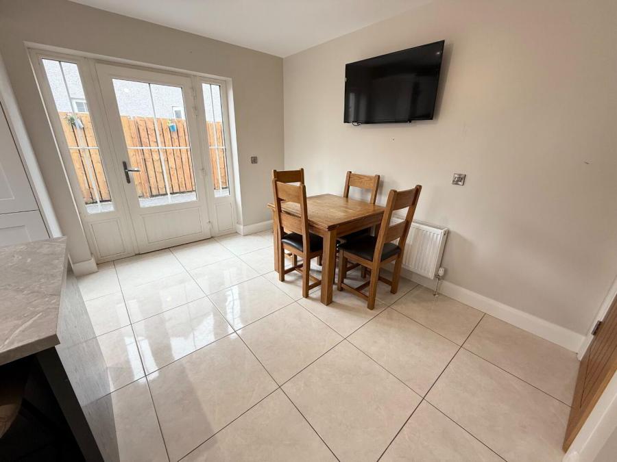 20 Crewroe Avenue