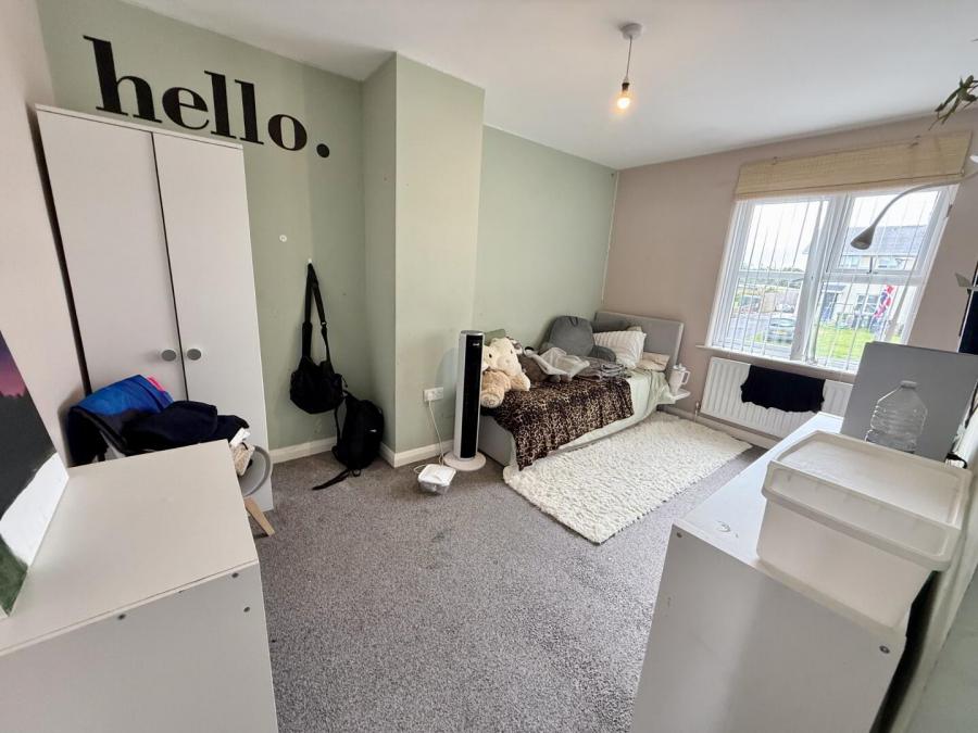 12 Neills Avenue