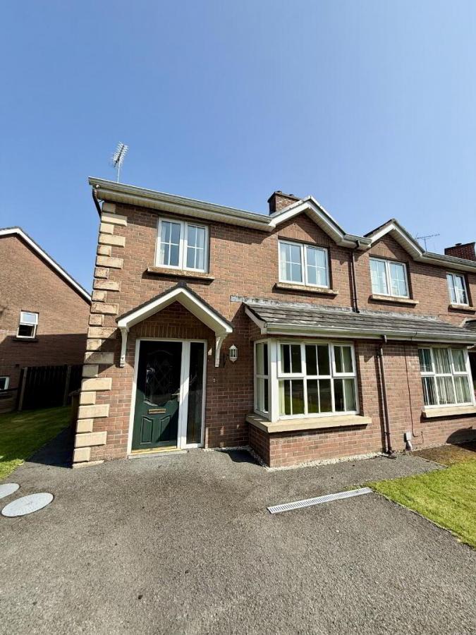 4 Mulcreevy Close