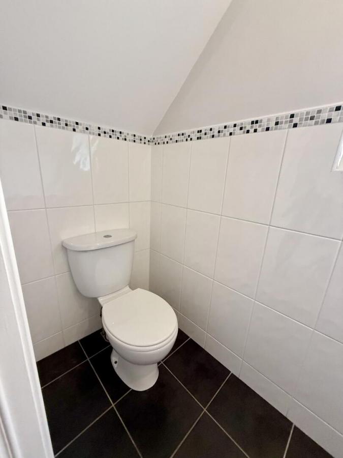 4 Mulcreevy Close