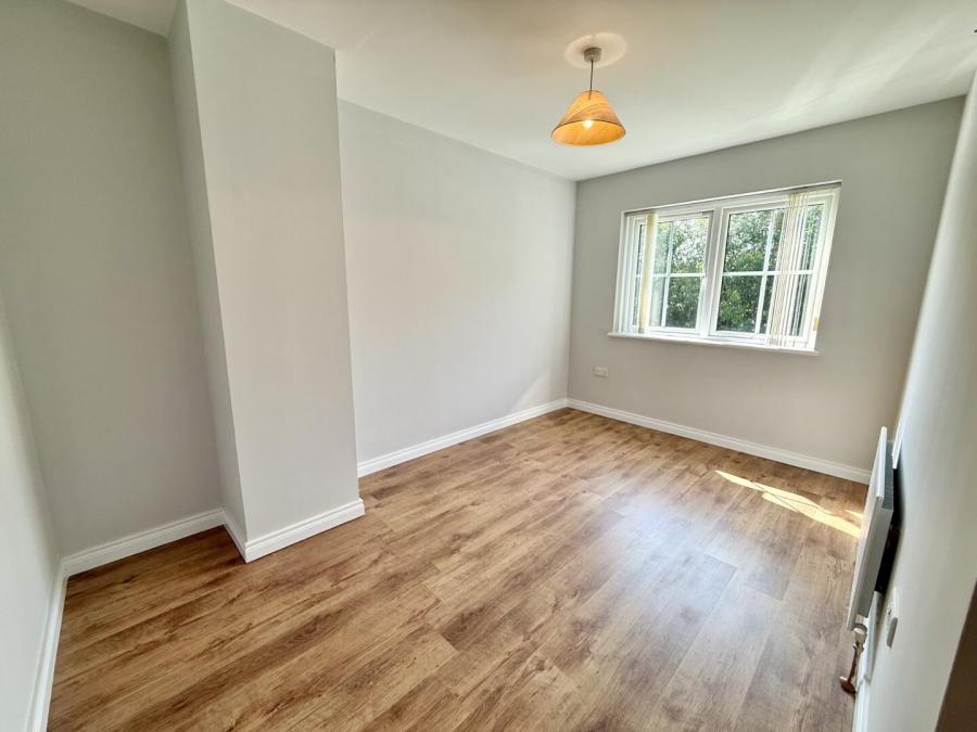 4 Mulcreevy Close