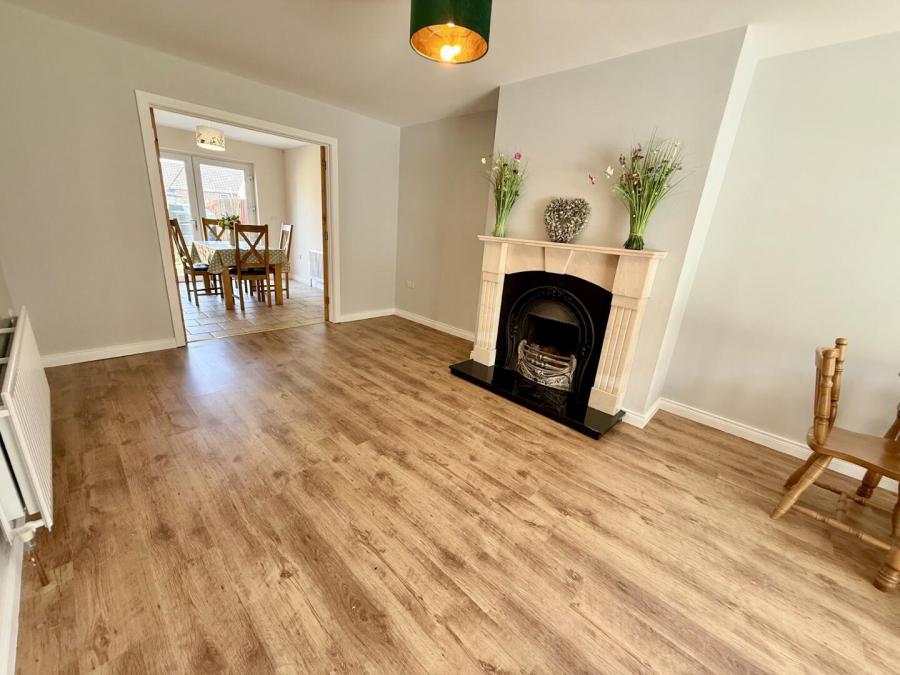 4 Mulcreevy Close