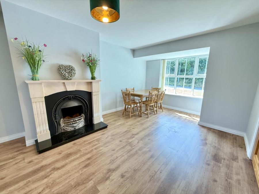 4 Mulcreevy Close