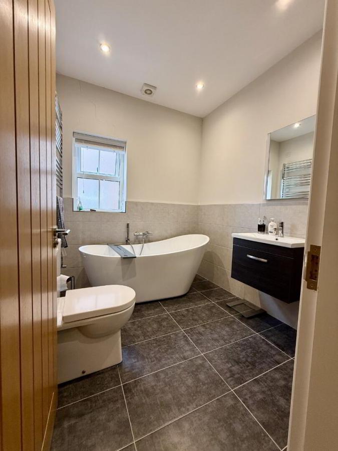 36 Limestone Square, Rock Road