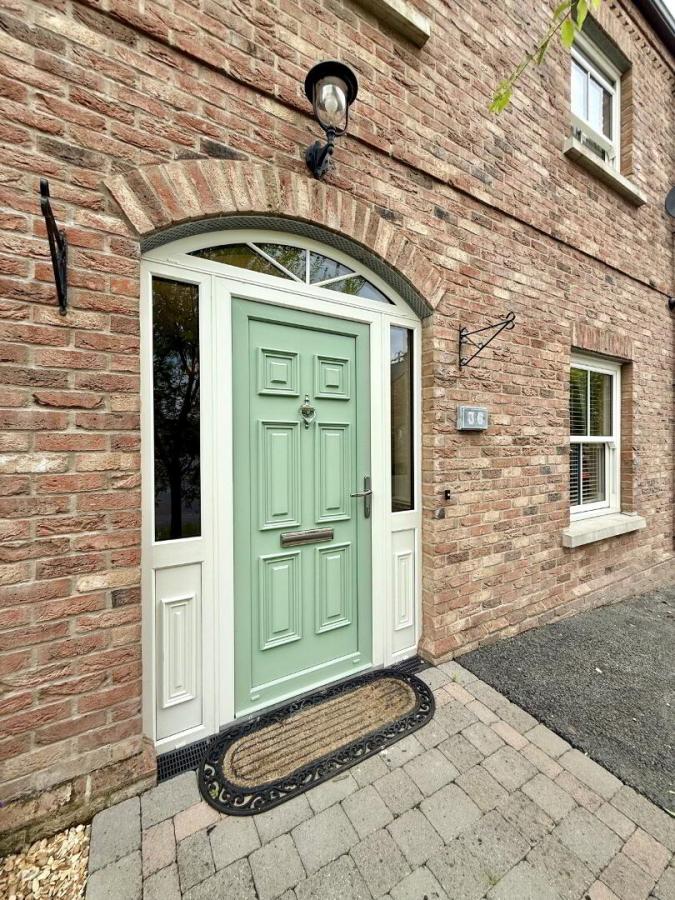 36 Limestone Square, Rock Road