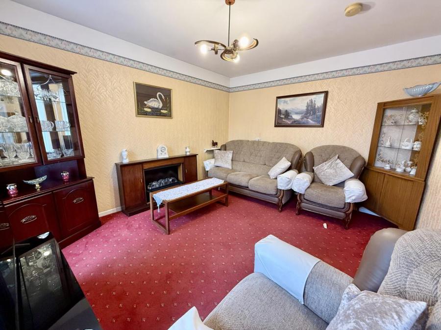 2 Castle Court