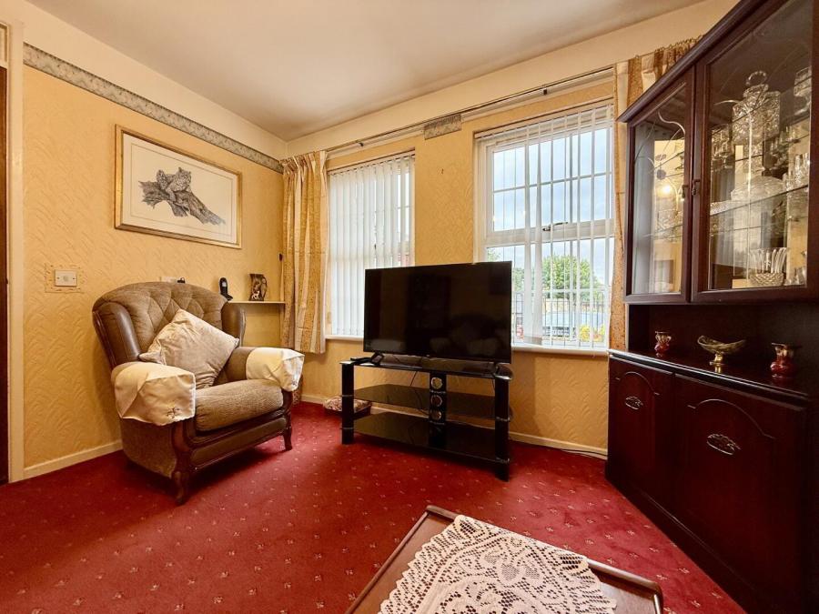 2 Castle Court